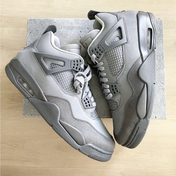 Men’s size 8.5 Nike Air Jordan 4 wet cement retro SE Cool grey Paris Olympics OG main image 5